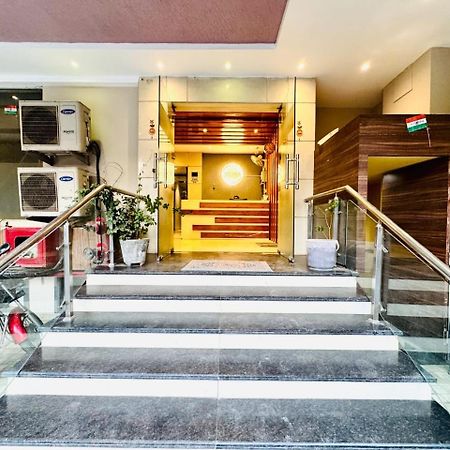 Hotel Megha Inn Lucknow Zewnętrze zdjęcie