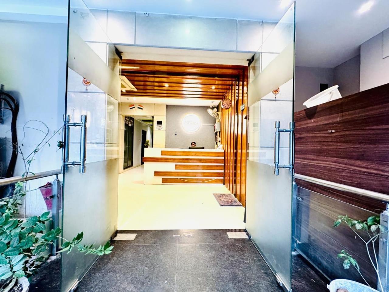Hotel Megha Inn Lucknow Zewnętrze zdjęcie